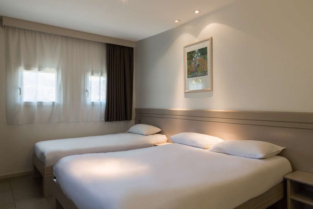 Hotel Confort Le Moulin Rouge Terrasson الغرفة الصورة