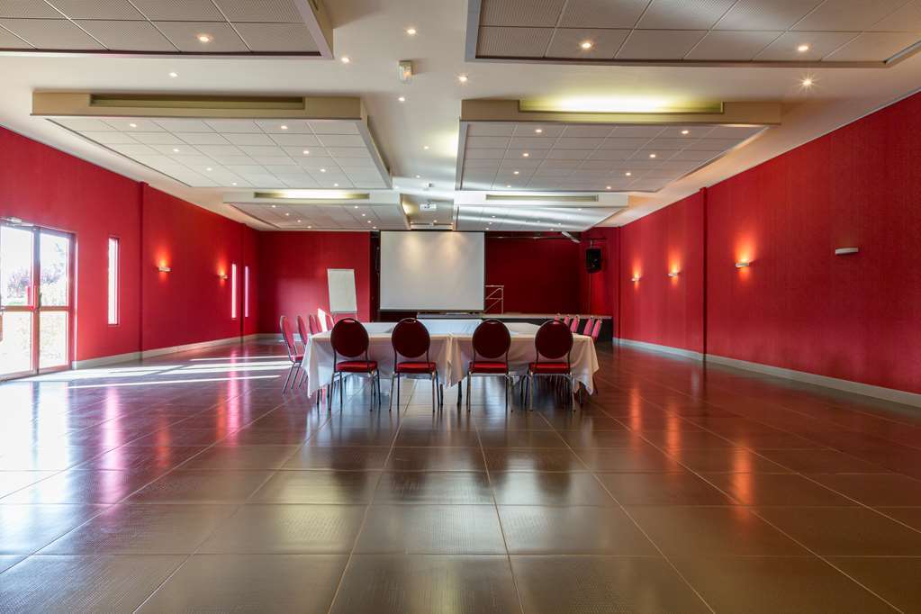 Hotel Confort Le Moulin Rouge Terrasson المرافق الصورة