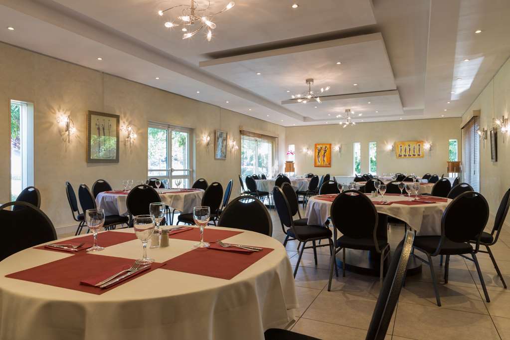 Hotel Confort Le Moulin Rouge Terrasson المطعم الصورة